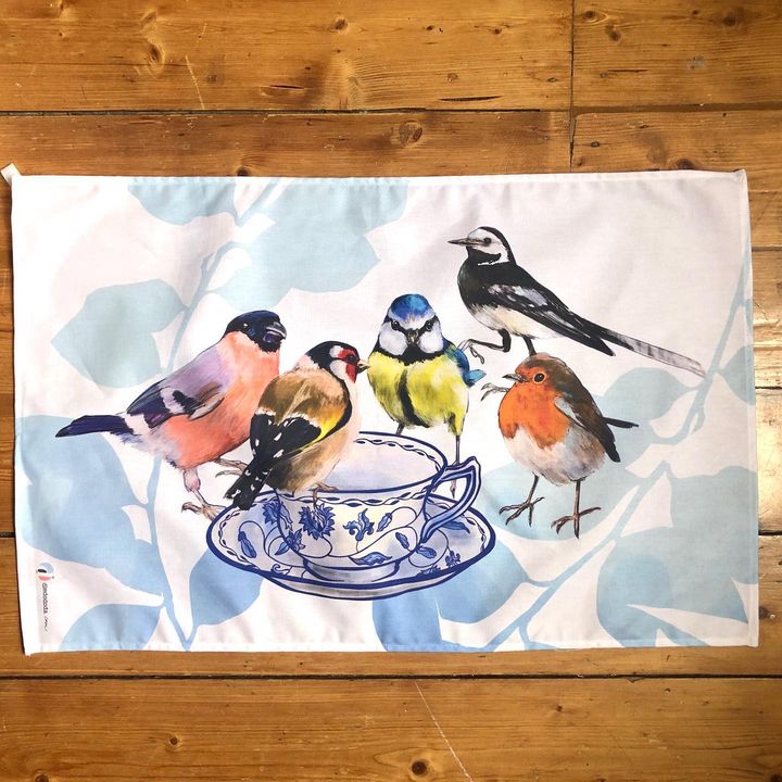 Image of Bird-Jay-Painting-Watercolor paint-Serving tray-Chickadee-Songbird-Art-European robin-1679832392177906