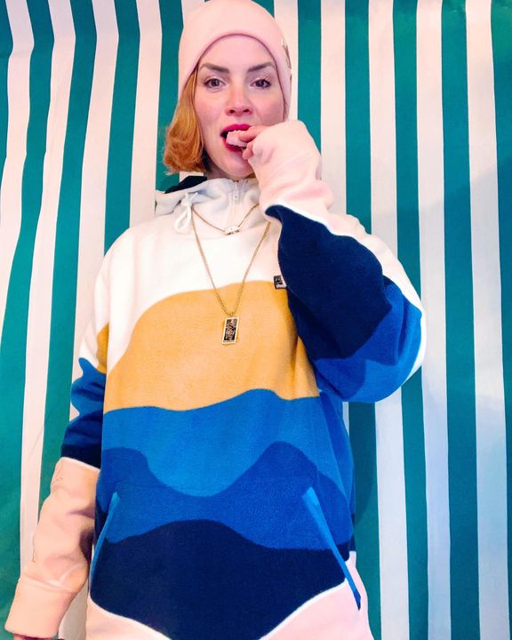 picture of Shoulder-Blue-Azure-Textile-Sleeve-Thigh-Waist-Electric blue-Fashion design-553439063461026.jpg