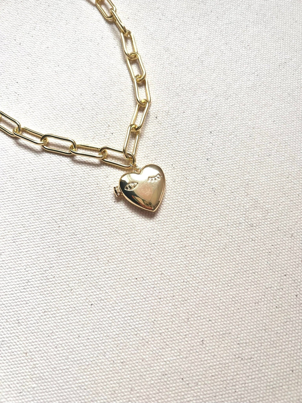 Wink Heart Locket Necklace Necklaces Style 2 - Chunky paperclip chain: 50cm (ca.19.5”) Necklace